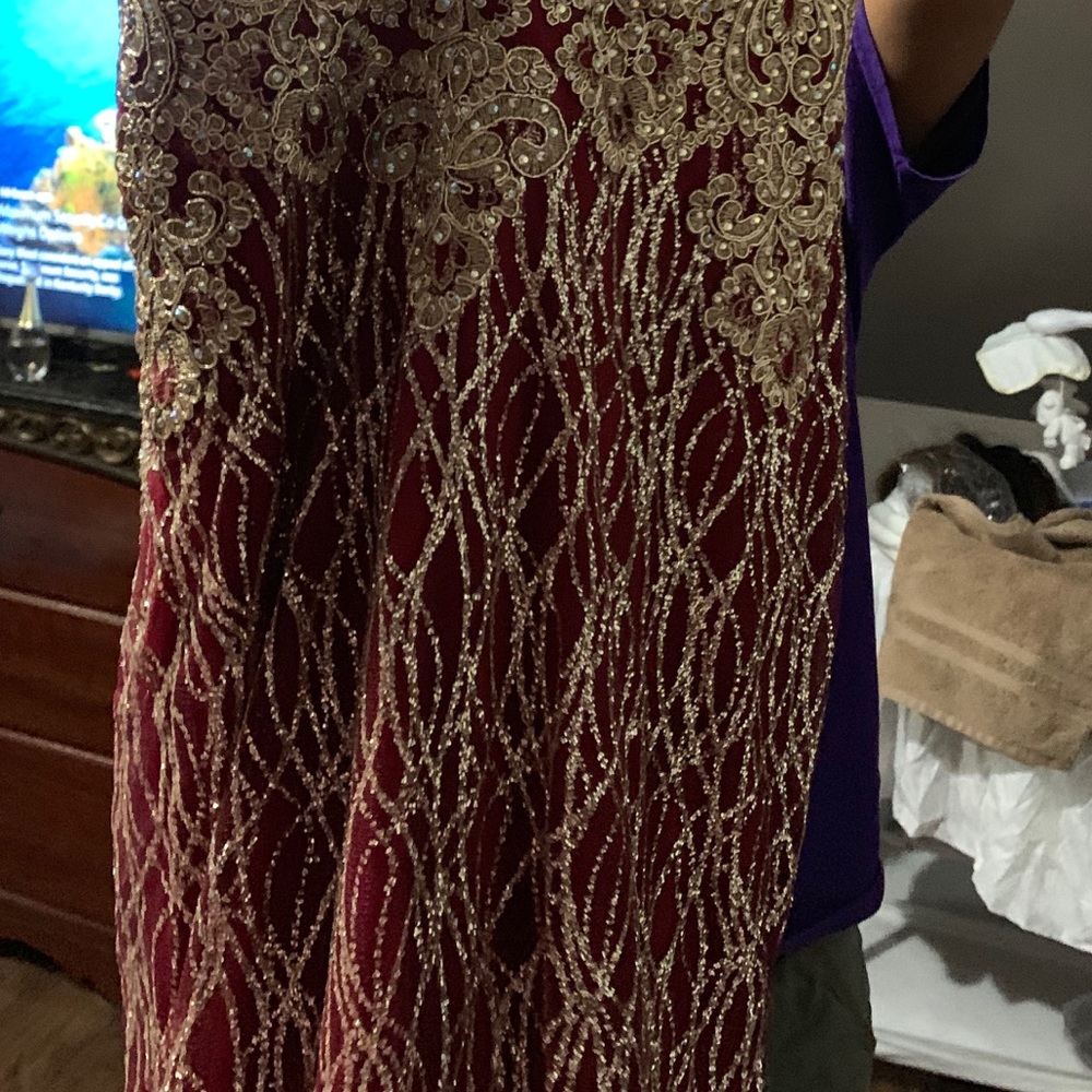 Prom dress - Picture 4 of 8